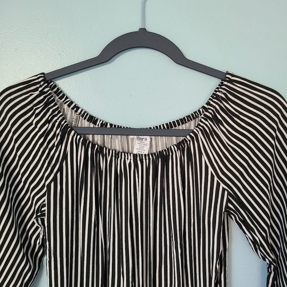 NWT Bar III Romper Womens Small Black White Mini Thin Striped Off Shoulder - Picture 4 of 7